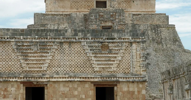 Comment ces temples ont été construits, et pourquoi