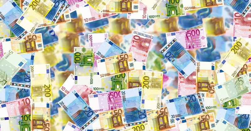 La banque et l'argent liquide : les frais invisibles qui ruinent vos économies