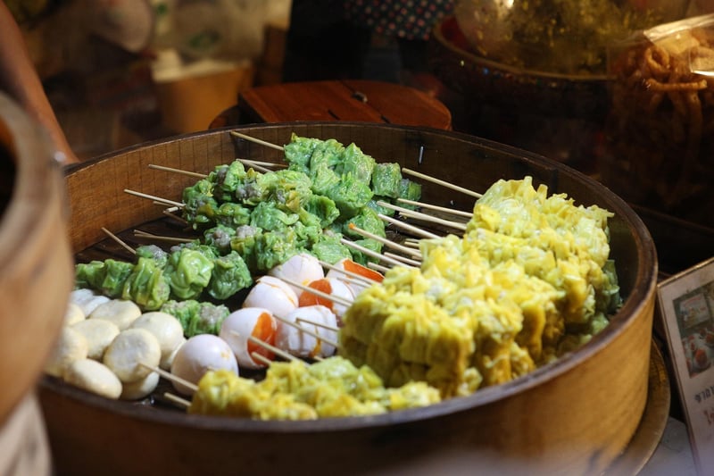 Meilleurs plats de rue à manger en Thaïlande : le guide ultime